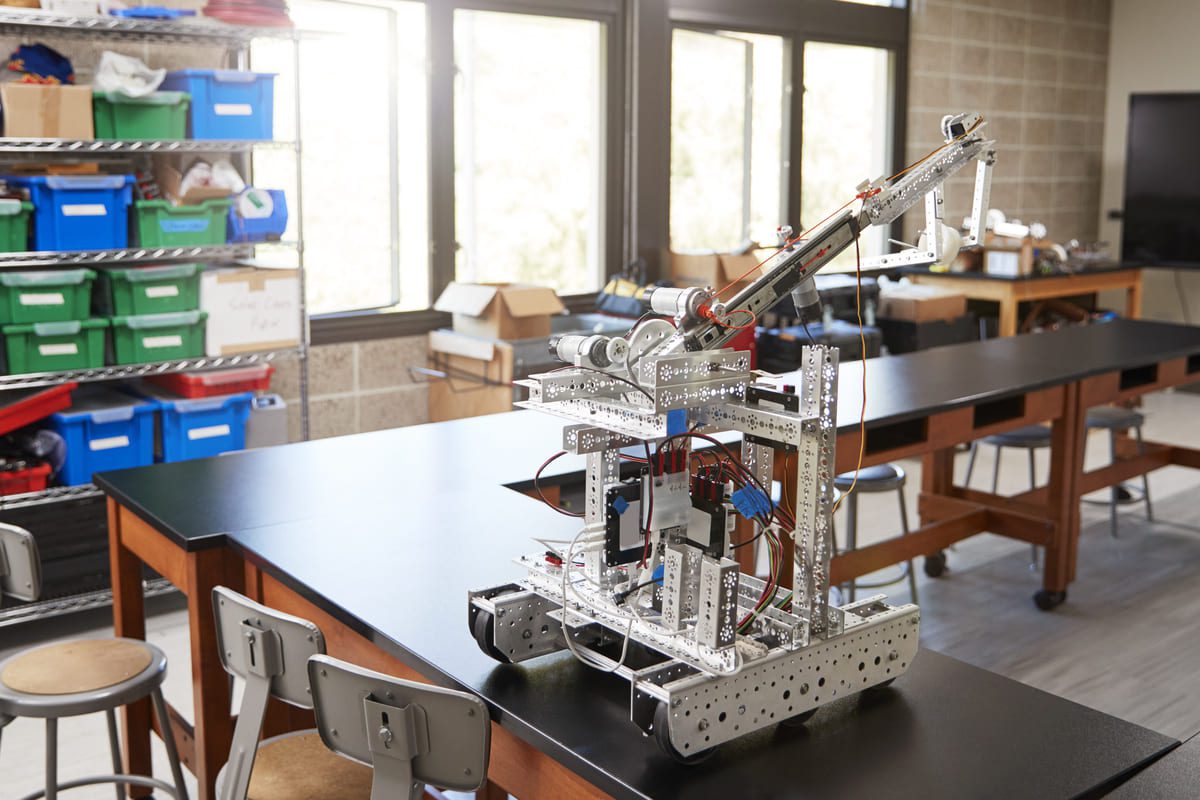Imagen destacada de “Actividades de robótica educativa para fomentar el pensamiento computacional”